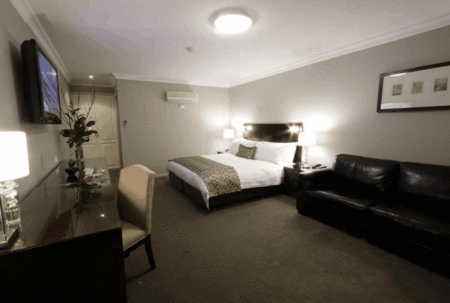 Carlyle Suites & Apartments - Timeshare Accommodation 2