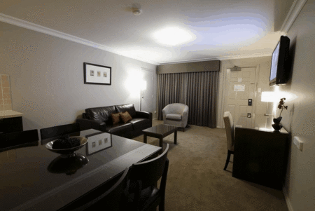 Carlyle Suites & Apartments - Timeshare Accommodation 4