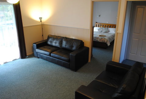 Lakes Entrance Country Cottages - Timeshare Accommodation 1