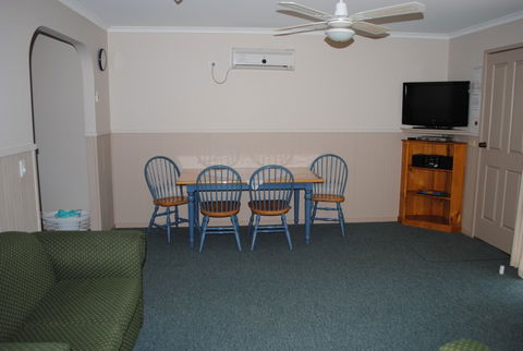 Lakes Entrance Country Cottages - Timeshare Accommodation 5