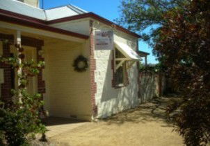 Wild Berry Cottage - Timeshare Accommodation 2