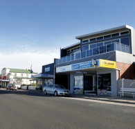 Penguin Waterfront Escape - Timeshare Accommodation