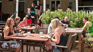 Halse Lodge Backpackers Hostel YHA - Timeshare Accommodation 2