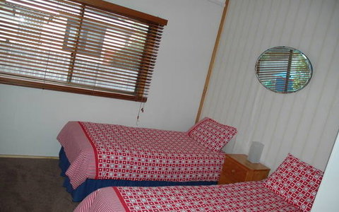 A Lake House At Burrill Lake - Timeshare Accommodation 2