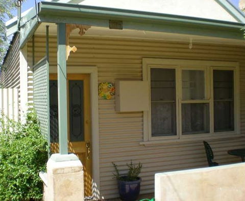 Blue Wren Cottage - Broken Hill - Timeshare Accommodation 2
