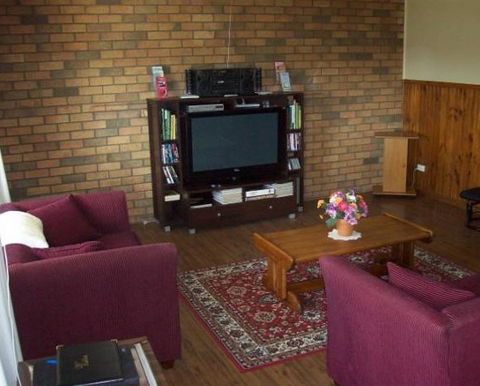 Riverland Holiday Cottage - Timeshare Accommodation 1
