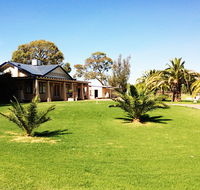 Curlwaa Caravan Park - Timeshare Accommodation
