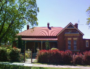 Tumut Accommodation Sefton House - Timeshare Accommodation 0