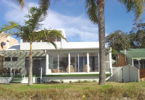 8 Seaview Crescent - Timeshare Accommodation 0