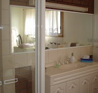 Murray Bank Holiday Units and Yabby Farm