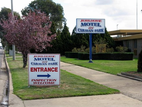 Jerilderie Motel And Caravan Park - Timeshare Accommodation 0