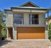 A Beach House Near Manly Two - Timeshare Accommodation