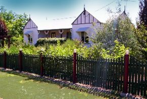Briar Rose Cottages - Timeshare Accommodation 2