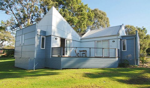 Huskisson Holiday Cabins - Timeshare Accommodation 1