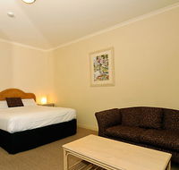 Quality Hotel Tiffins on the Park - Timeshare Accommodation