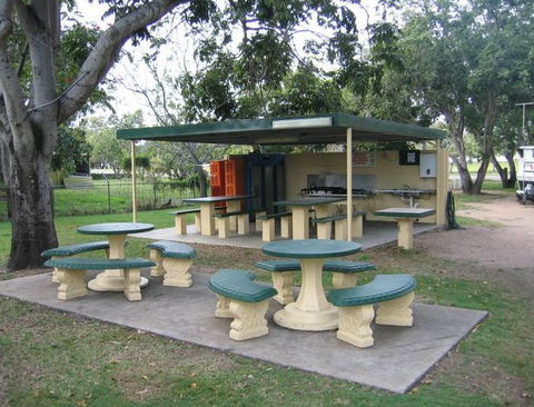 Burdekin Cascades Caravan Park - Timeshare Accommodation 4