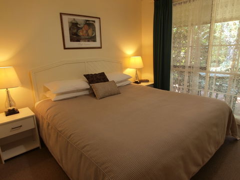Bright Highland Valley Cottages - Timeshare Accommodation 2
