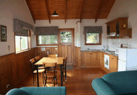 Daysy Hill Country Cottages - Timeshare Accommodation 4
