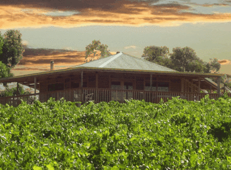 Mclaren Ridge Log Cabins - Timeshare Accommodation