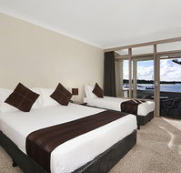 Waters Edge Country Comfort - Timeshare Accommodation
