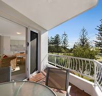 Le Beach Apartments
