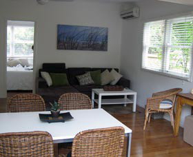 Seaside Cottage - Timeshare Accommodation 0