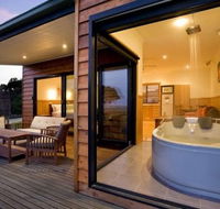 Coastal View Cabins - Timeshare Accommodation