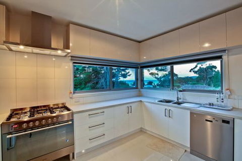 MORNINGTON PENINSULA ACCOMMODATION BEACH HOUSE - Timeshare Accommodation 1