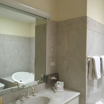 Eltham Gateway Hotel - Timeshare Accommodation 3