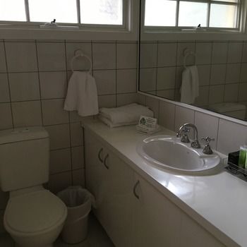 Eltham Gateway Hotel - Timeshare Accommodation 4