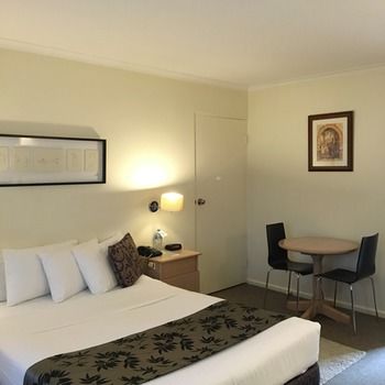 Eltham Gateway Hotel - Timeshare Accommodation 13