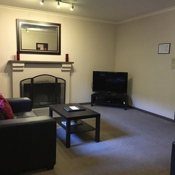 Eltham Gateway Hotel - Timeshare Accommodation 19
