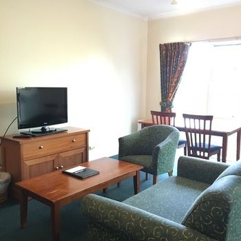 Eltham Gateway Hotel - Timeshare Accommodation 25