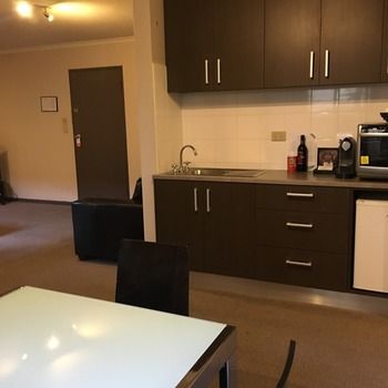 Eltham Gateway Hotel - Timeshare Accommodation 26