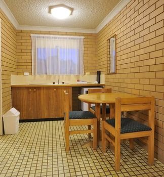 Tumut Valley Motel - Timeshare Accommodation 26