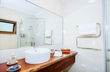 Lillypilly's Country Cottages & Day Spa - Timeshare Accommodation 24