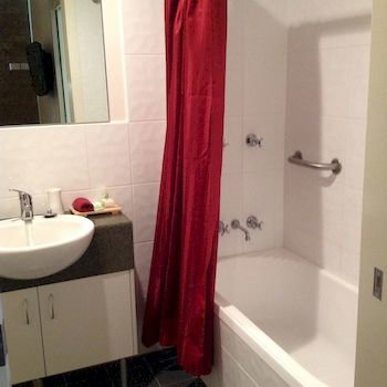 Ashton Townhouse Motel And Suites - Timeshare Accommodation 12