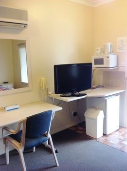 Ashton Townhouse Motel And Suites - Timeshare Accommodation 23