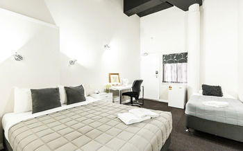 Airport Hotel Sydney - Timeshare Accommodation 9