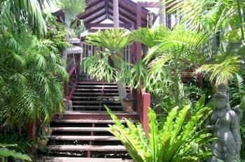 Maleny Tropical Retreat Balinese B&b - Timeshare Accommodation 0