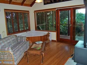 Maleny Tropical Retreat Balinese B&b - Timeshare Accommodation 6
