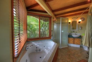 Maleny Tropical Retreat Balinese B&b - Timeshare Accommodation 25