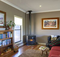 Mary Valley Views B  B