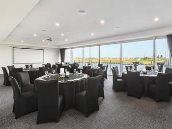 Best Western Plus Lake Kawana Hotel - Timeshare Accommodation 12