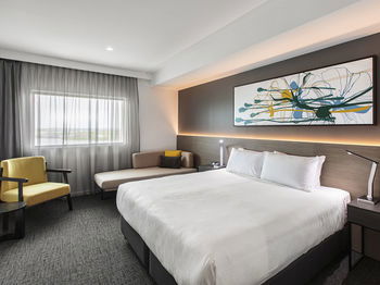 Best Western Plus Lake Kawana Hotel - Timeshare Accommodation 39