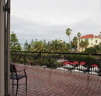 Coogee Bay Hotel Pub Style - Timeshare Accommodation