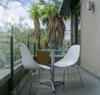 Comfy Kew Apartments