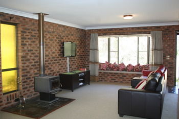 Shady Trees Barrington Holiday House - Timeshare Accommodation 2