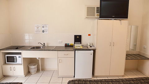 BEST WESTERN Caboolture Central Motor Inn - Timeshare Accommodation 0