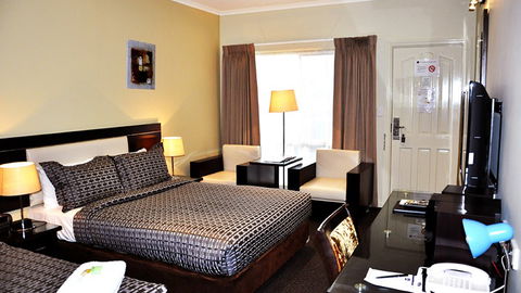 BEST WESTERN Airport Motel And Convention Centre - Timeshare Accommodation 3
